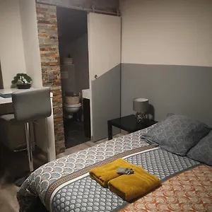 Hypercentre Courteissade Apartment