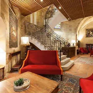 Des Augustins Hotel